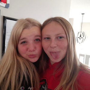 Meet your Posher, Jillian